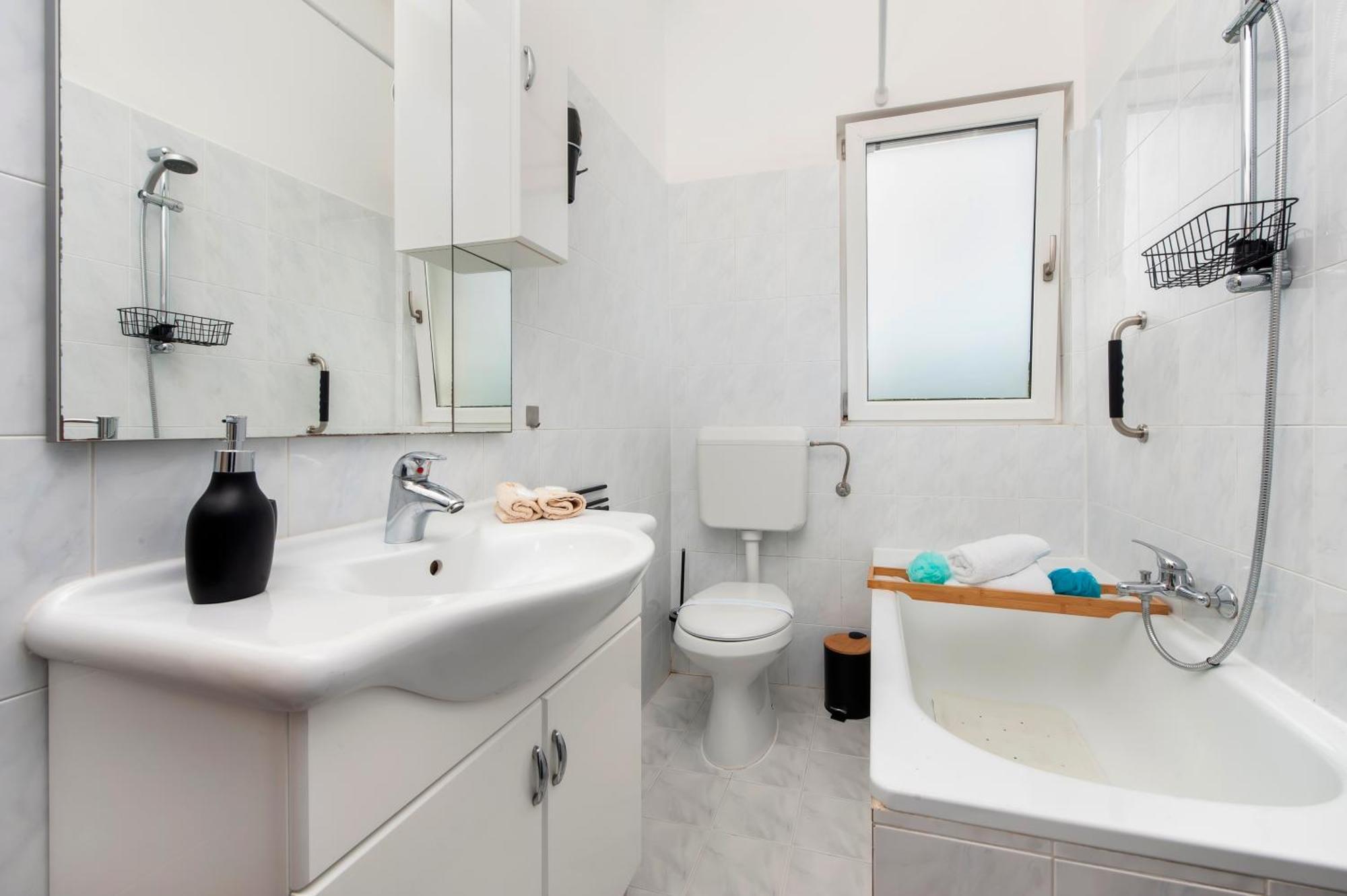 Apartman Nevera Adults Only روفينج المظهر الخارجي الصورة