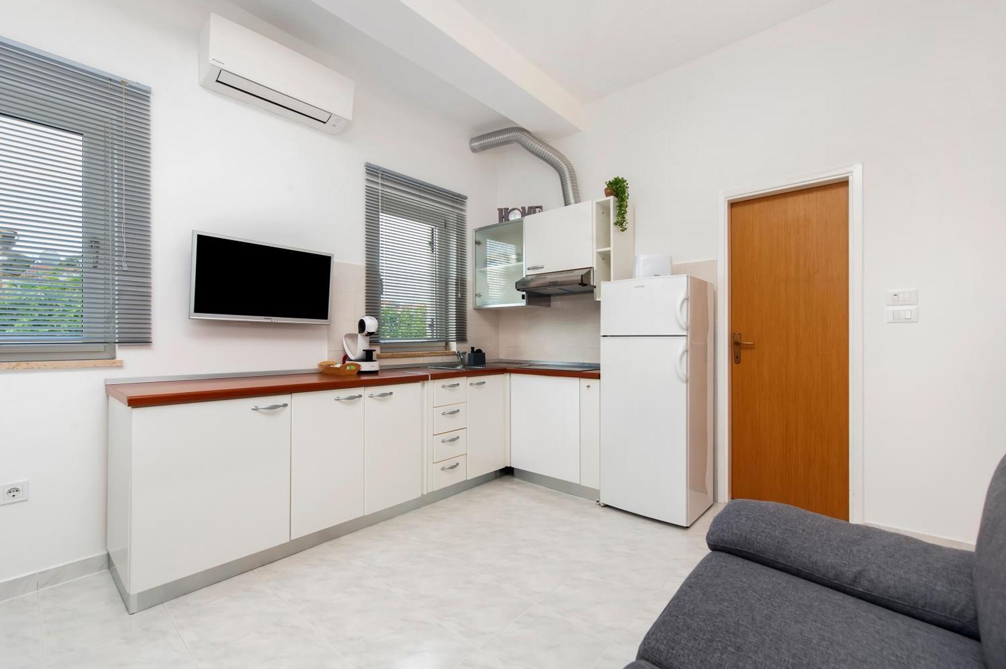 Apartman Nevera Adults Only روفينج المظهر الخارجي الصورة
