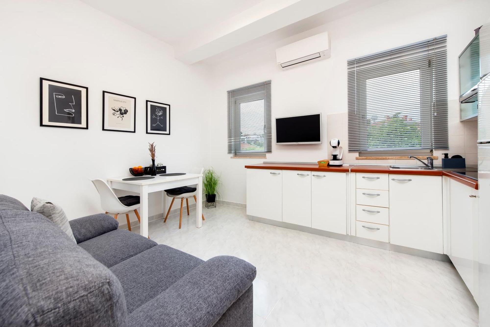 Apartman Nevera Adults Only روفينج المظهر الخارجي الصورة